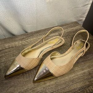 Lilly Pulitzer Dorsee Slingback Flats Gold Point Toe- Excellent condition
